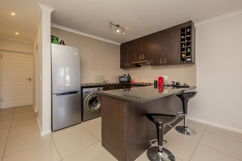 To Let 2 Bedroom Property for Rent in Parklands North Western Cape